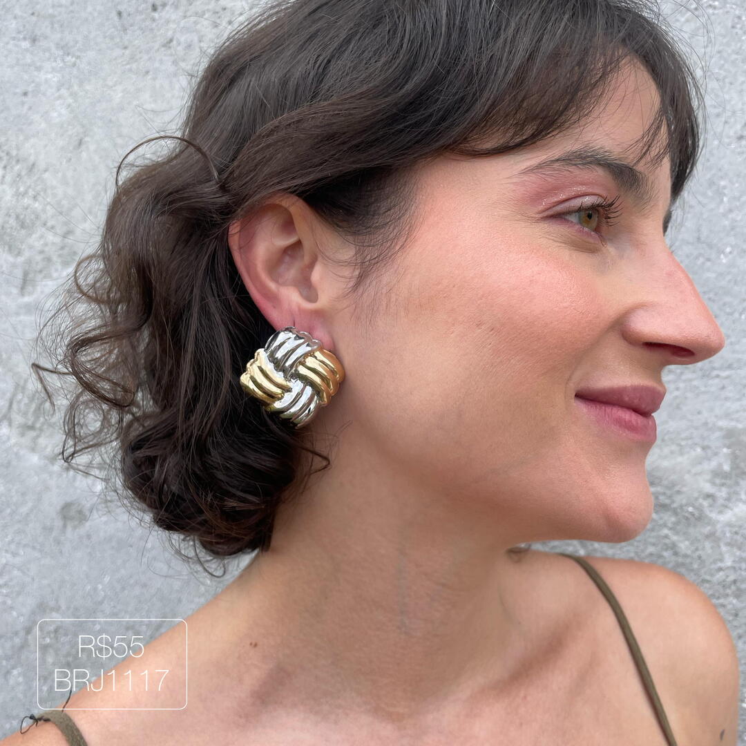 Brinco XG Quadrado Entrelaçado Liso Dourado/Prateado